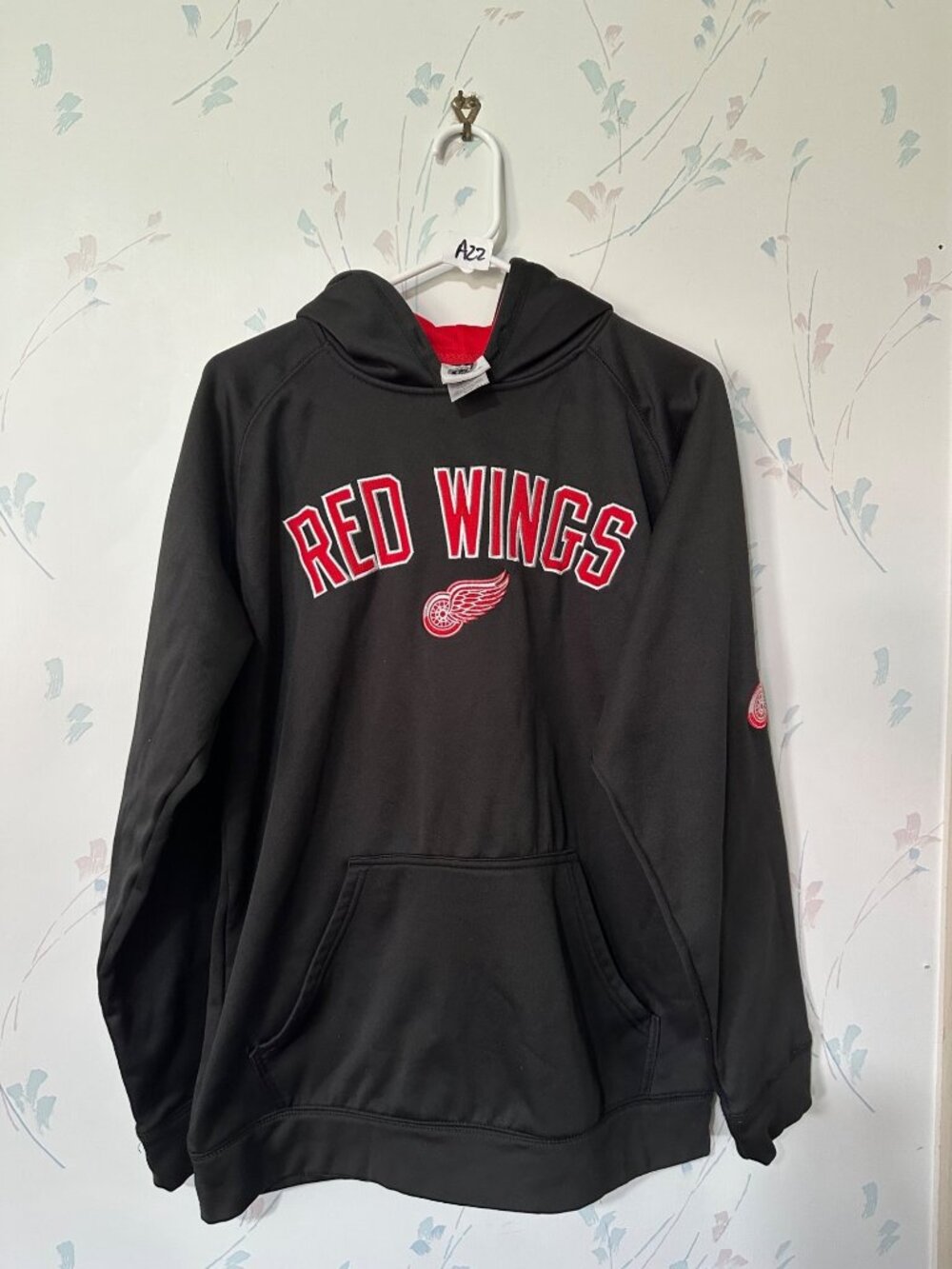 Detroit Red Wings Black Hoodie With Red Logo Graphic & Pocket